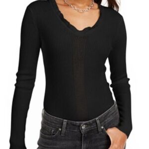 Hooked Up by IOT Black Ribbed Ruffle V Neck Knit Top L